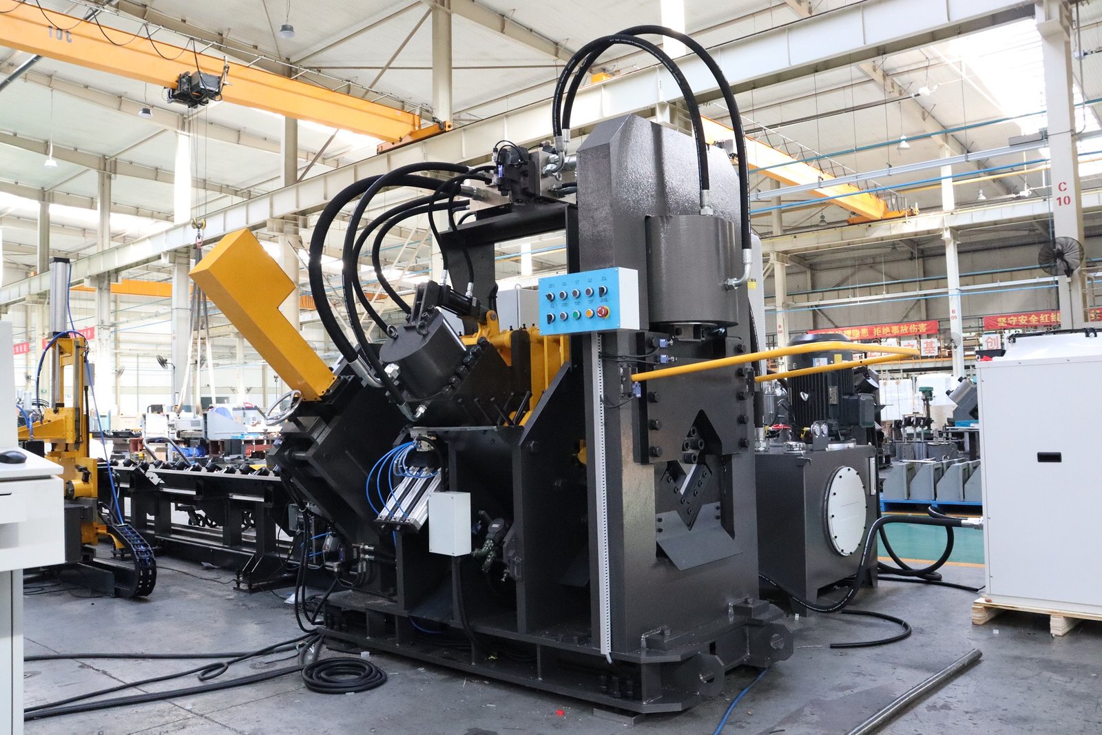 APM Series Angle Steel Punching, Stamping, and Shearing Production Line - 图片 5